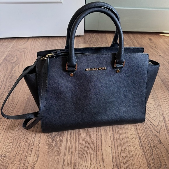 Michael Kors Handbags - Michael Kors Black Satchel